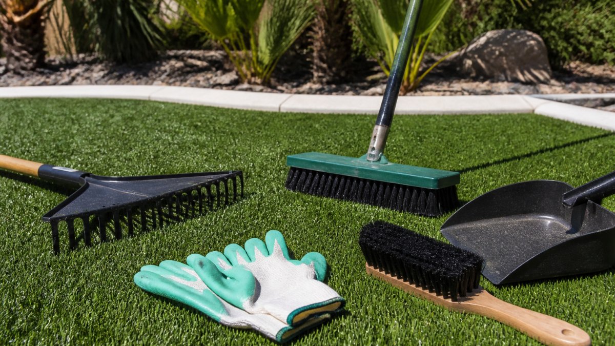 Artificial Turf Maintenance Tips: Care Guide for 2026